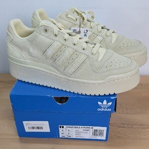 Adidas Women's Cream Forum Bold Sneakers Size 9
